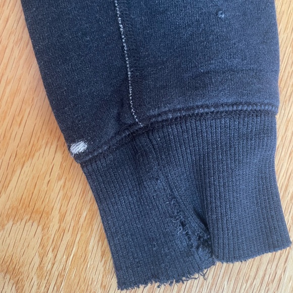 TNA hoodie that is discontinued now - Picture 5 of 6